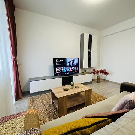Cozy Living Near Palas Mall Iasi Exterior foto